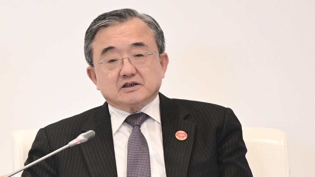 蔡国华，最新动态揭示力量变迁与自信闪耀