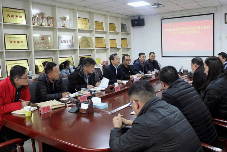 沈丘一高最新动态，友谊纽带与温馨的校园日常